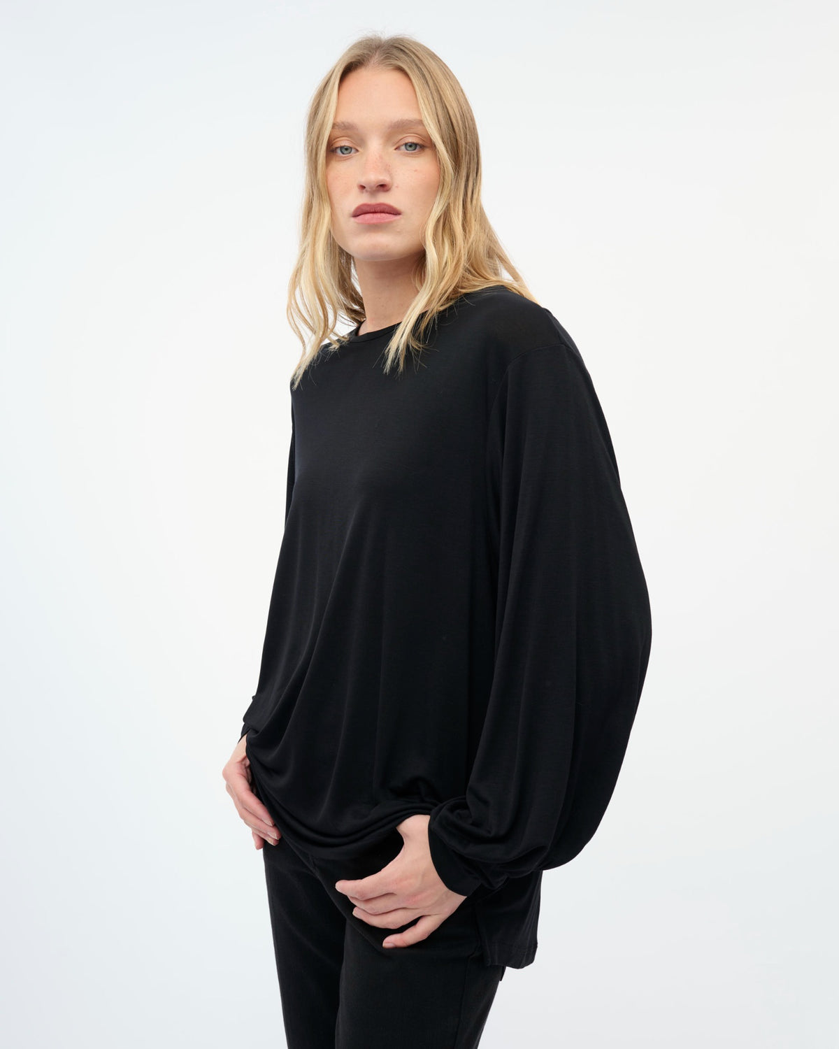 ALEXANDRA TOP BLACK - image 3