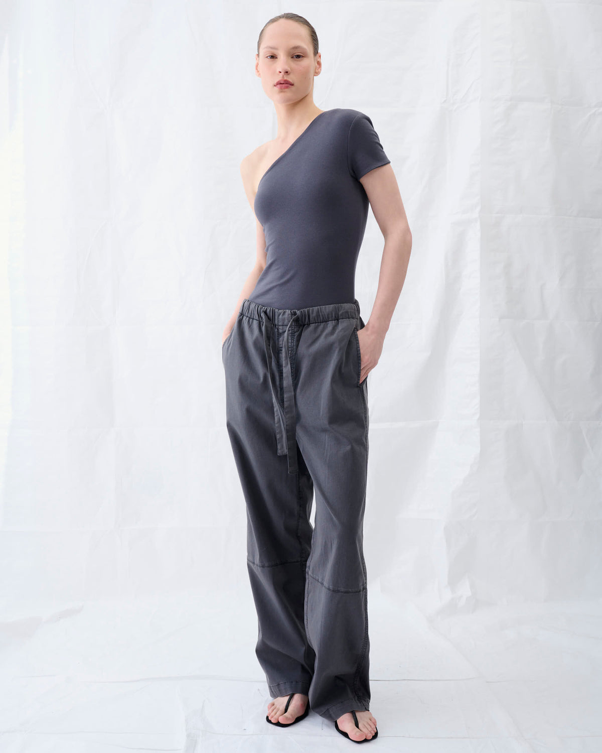 ANYA TOP