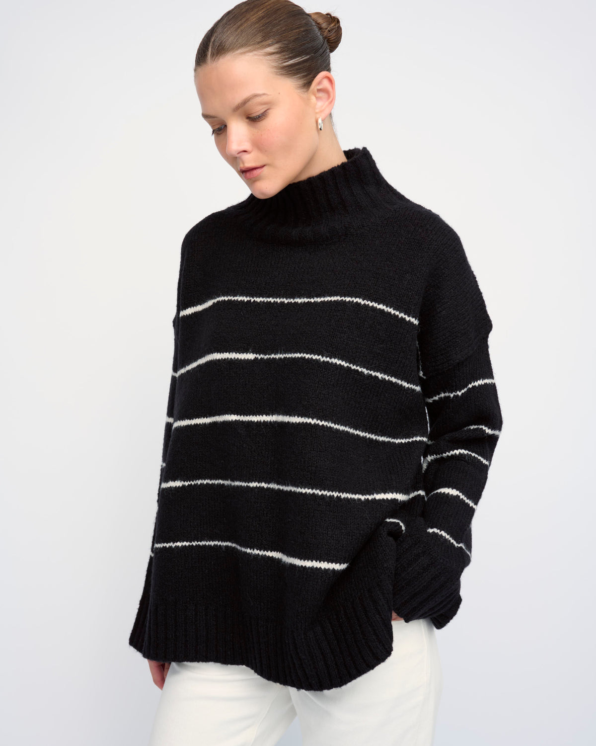 ARTY SWEATER