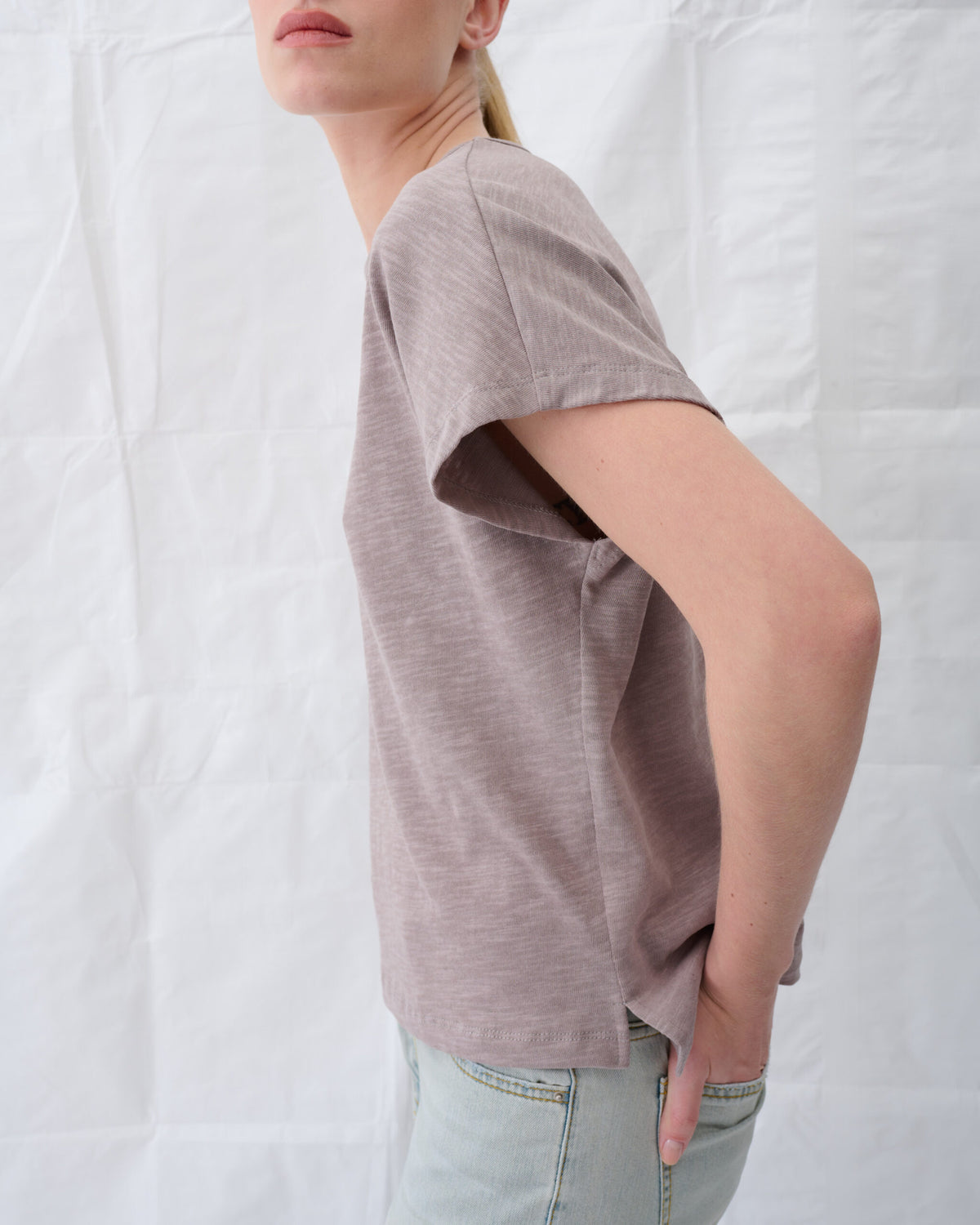 CARA T-SHIRT