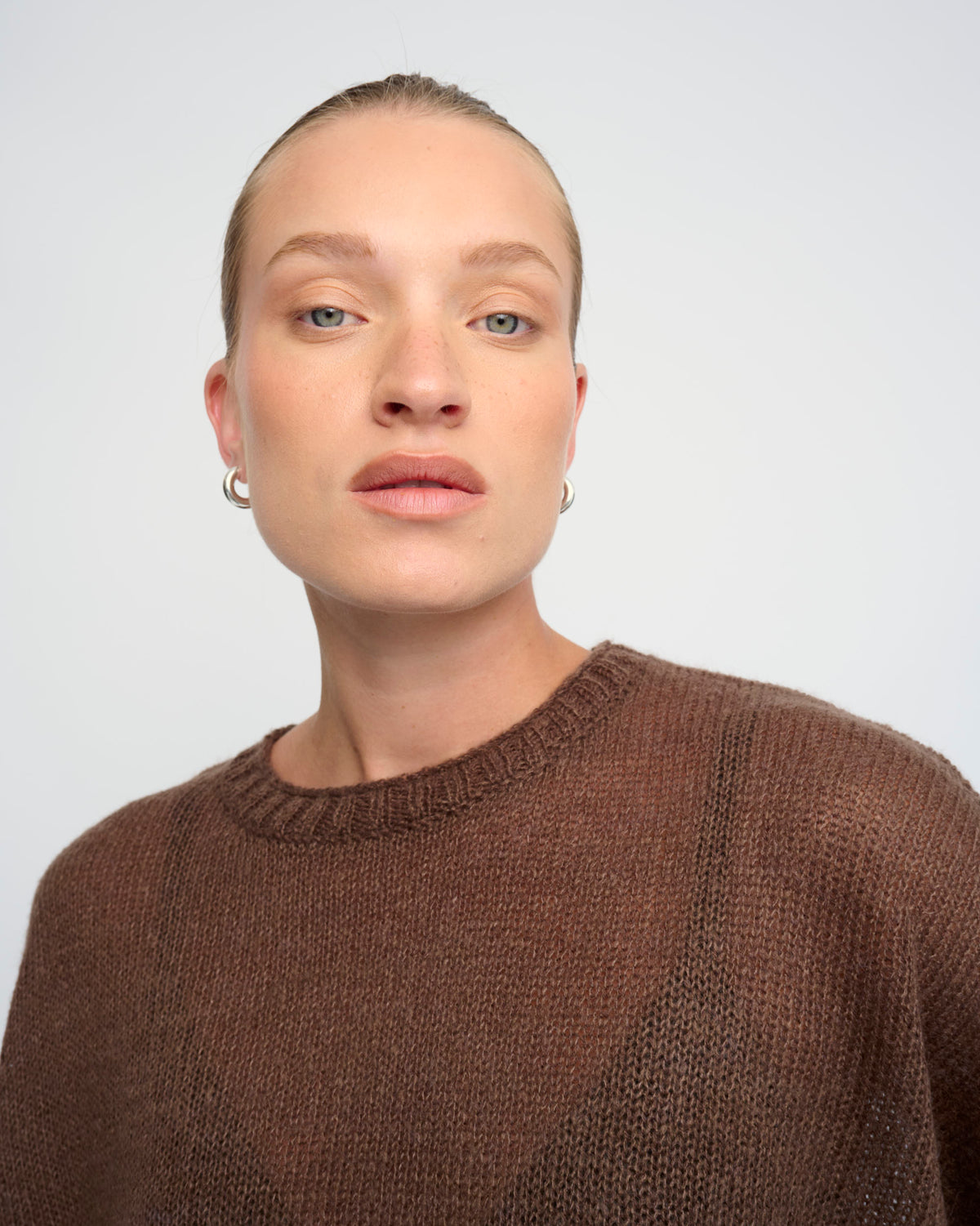 DOVE 26 SWEATER