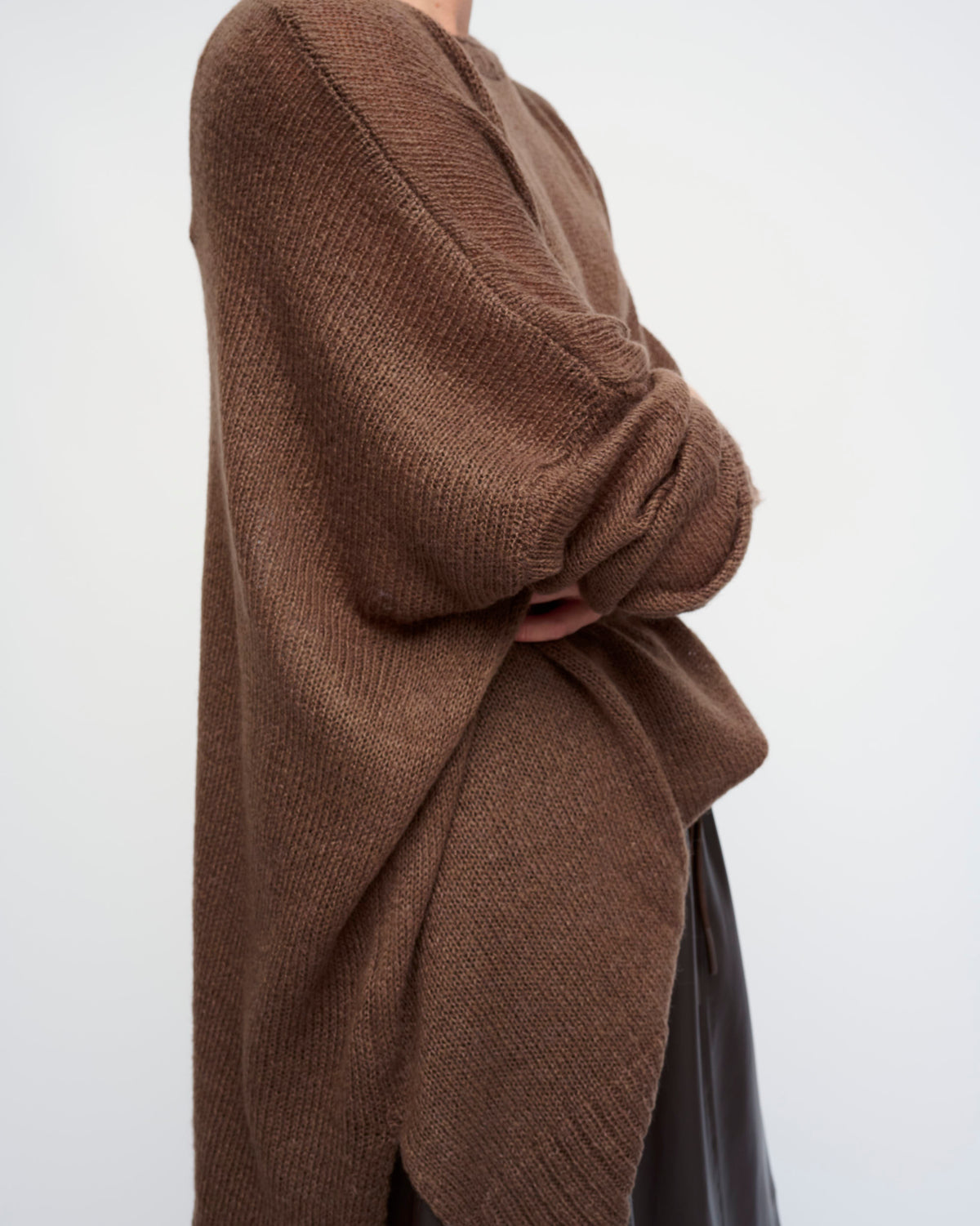 DOVE 26 SWEATER