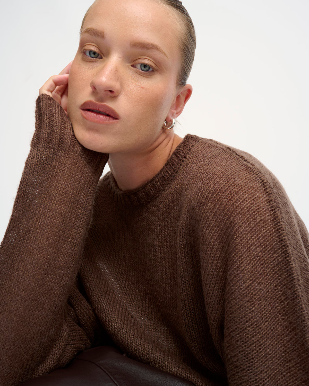 DOVE 26 SWEATER