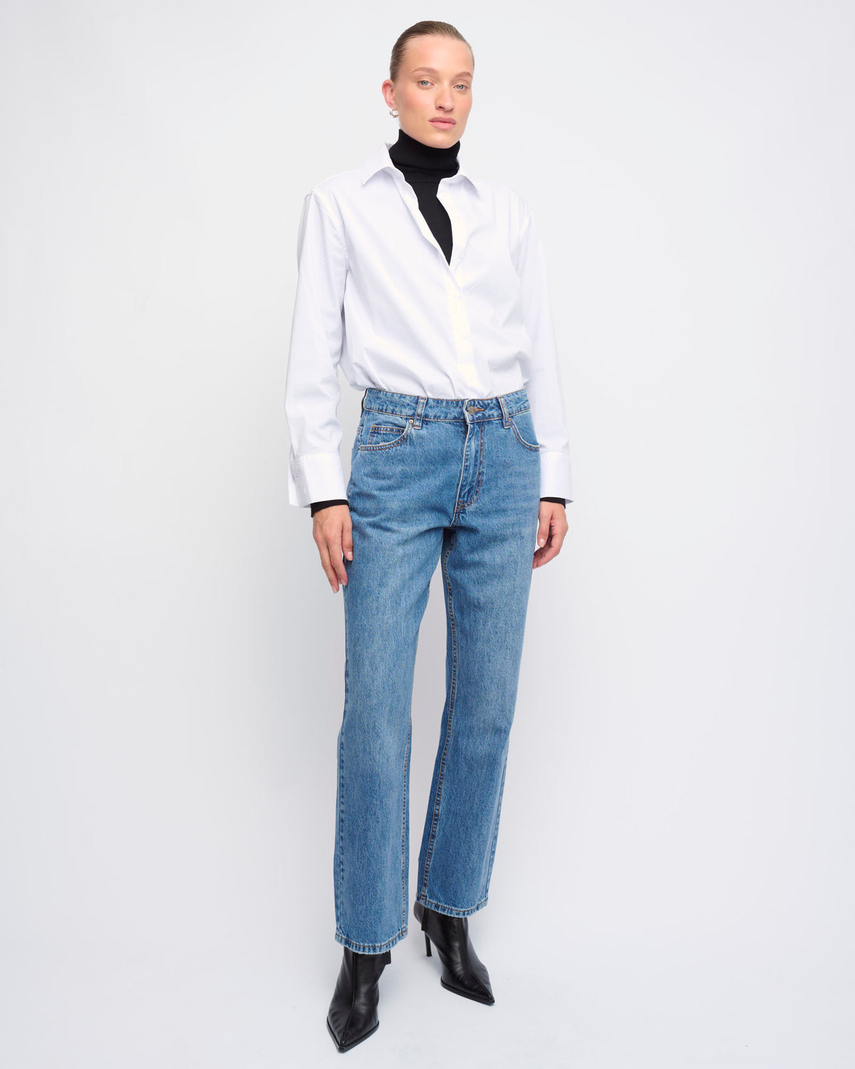 MARC 26 JEANS