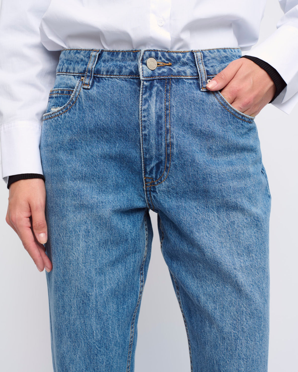 MARC 26 JEANS
