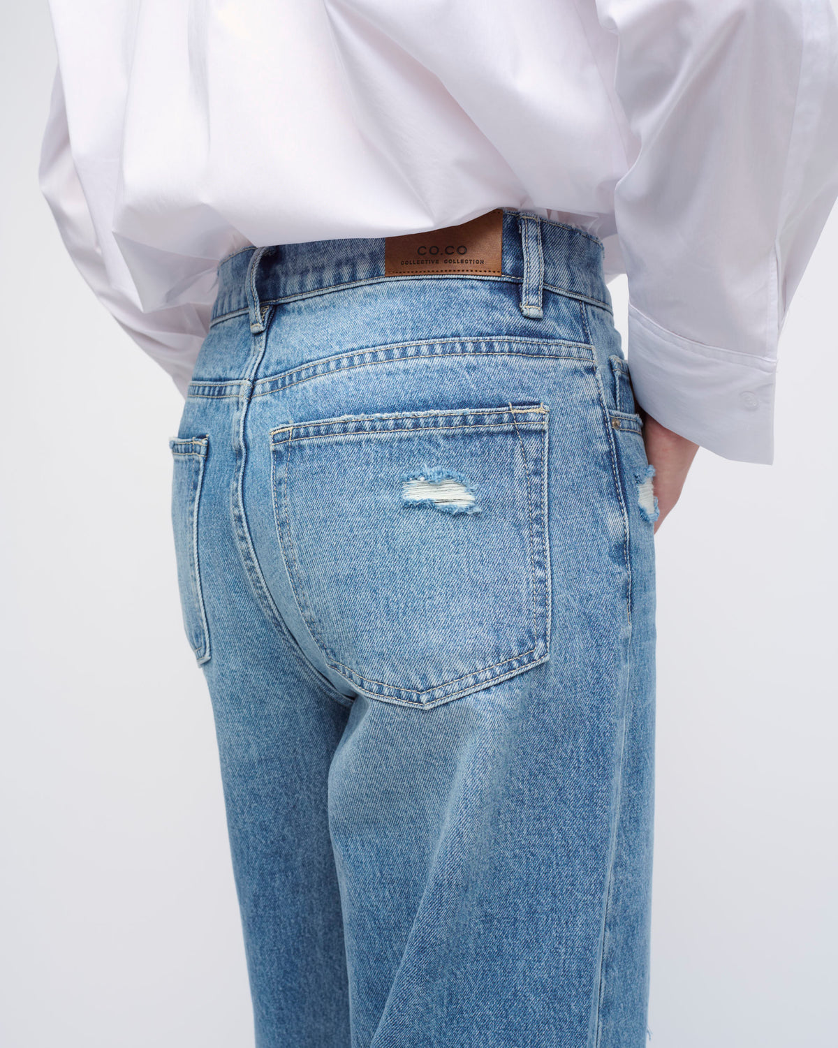 RIVER JEANS