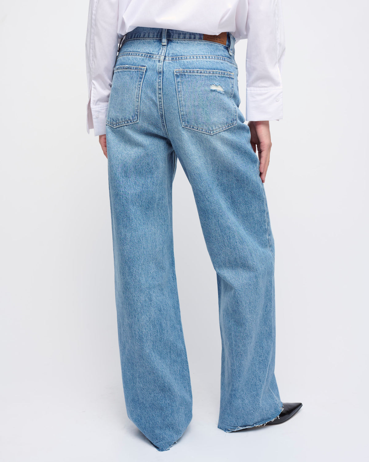 RIVER JEANS