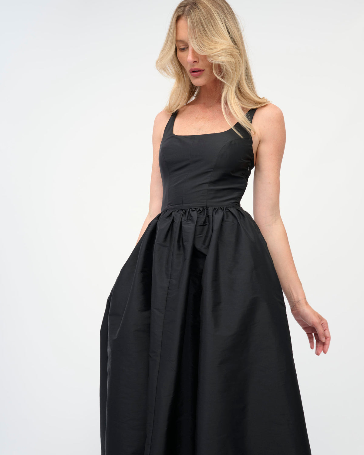 ANN DRESS