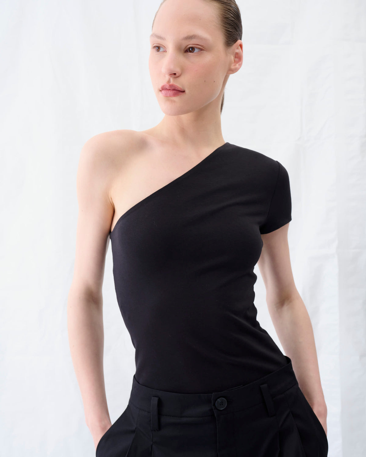 ANYA TOP