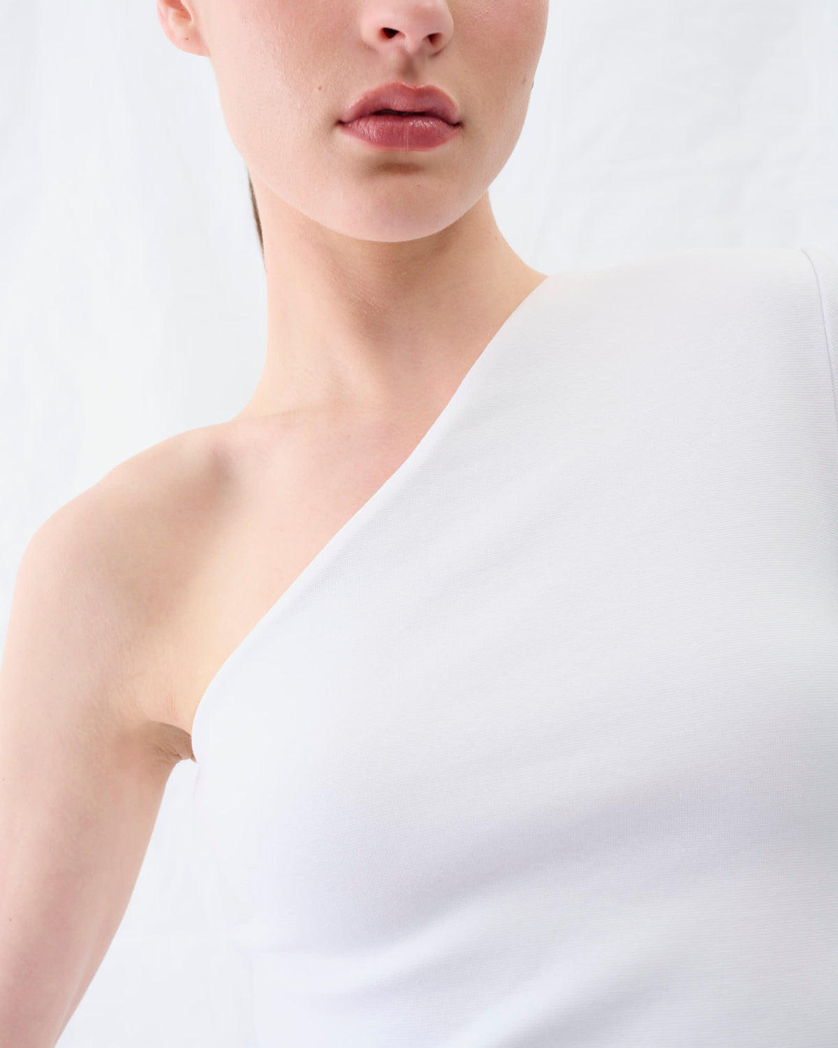ANYA TOP