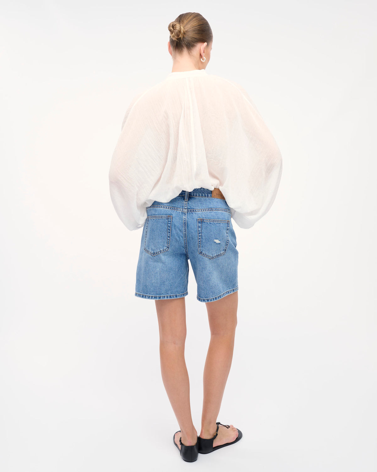 ARI JEANS