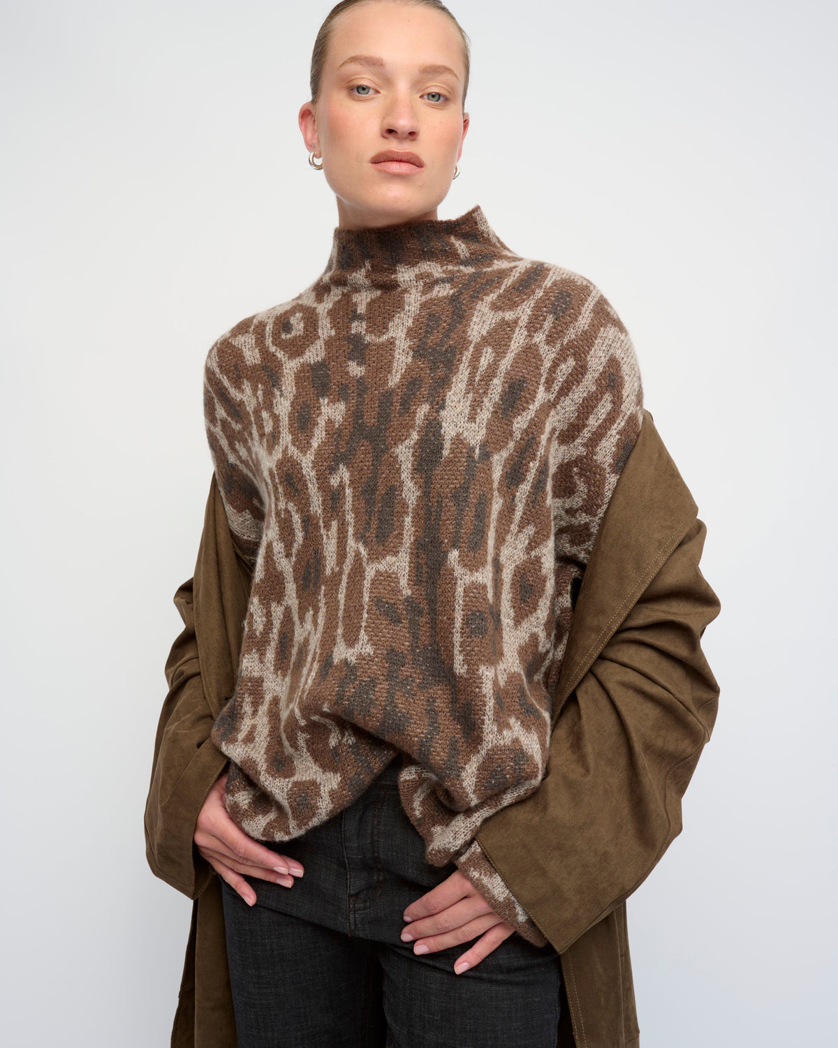 CARMEN SWEATER