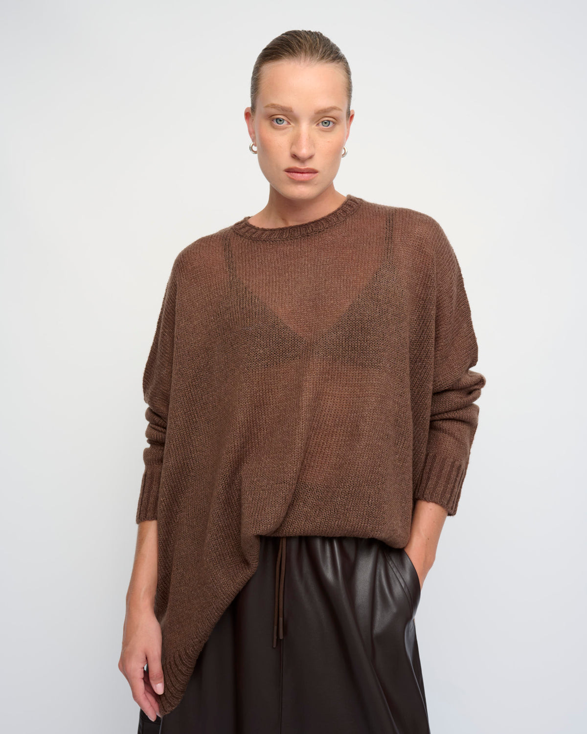 DOVE 26 SWEATER