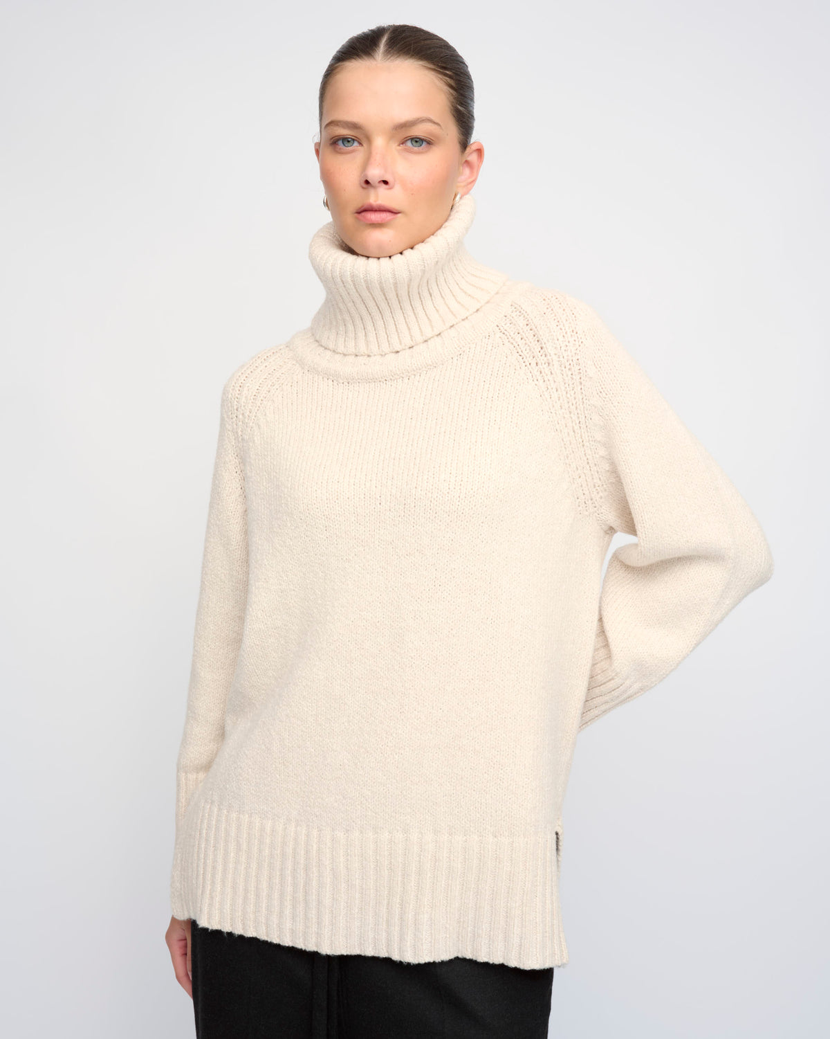 JUNO SWEATER