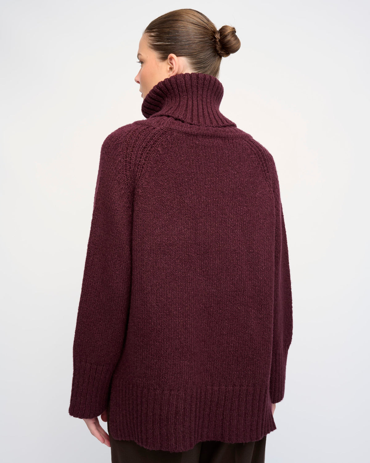 JUNO SWEATER