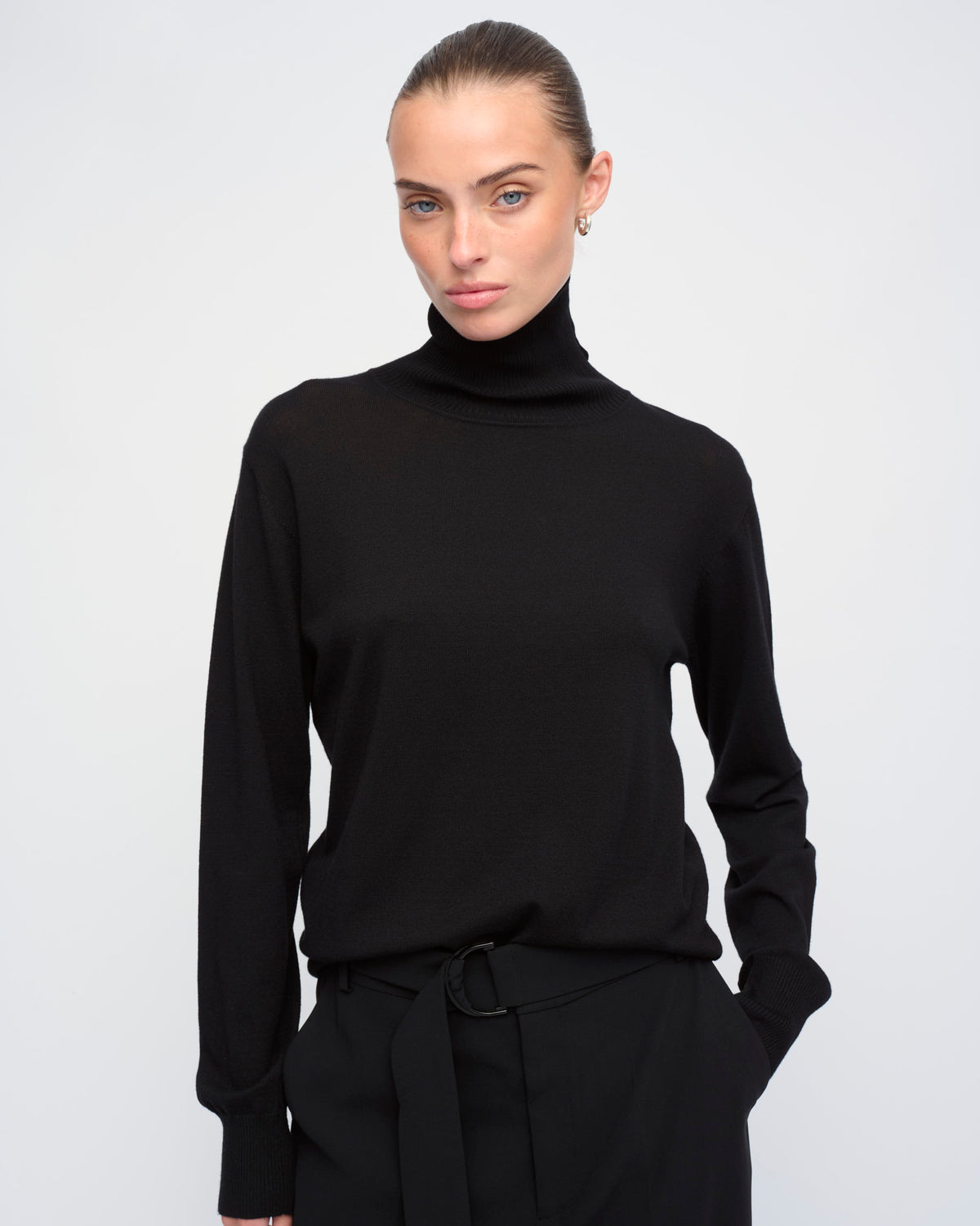 LEO SWEATER