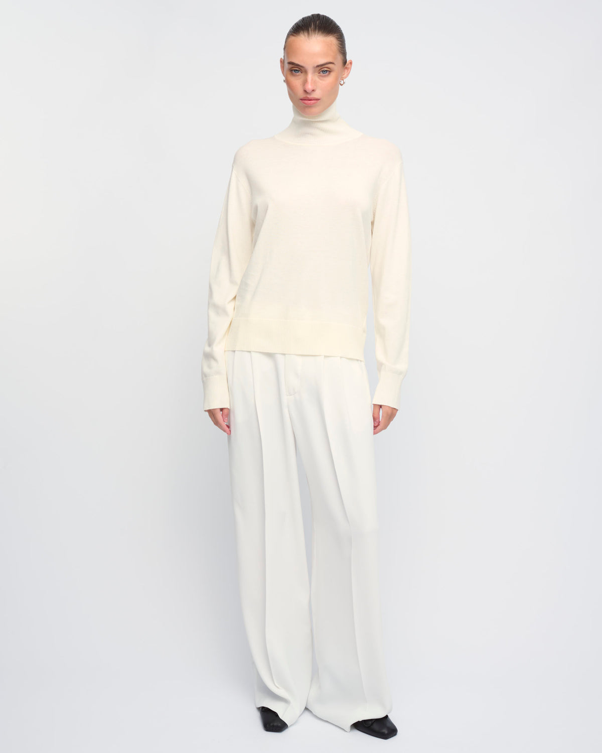 LEO SWEATER