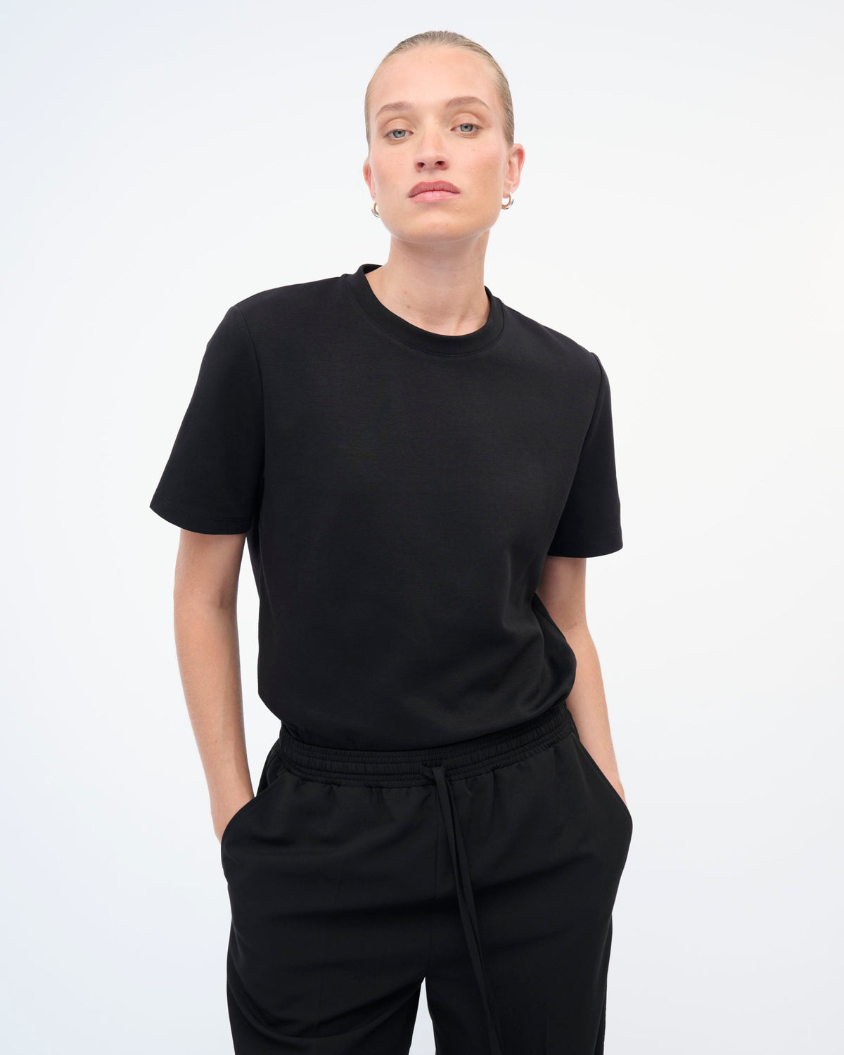 LEONA T SHIRT