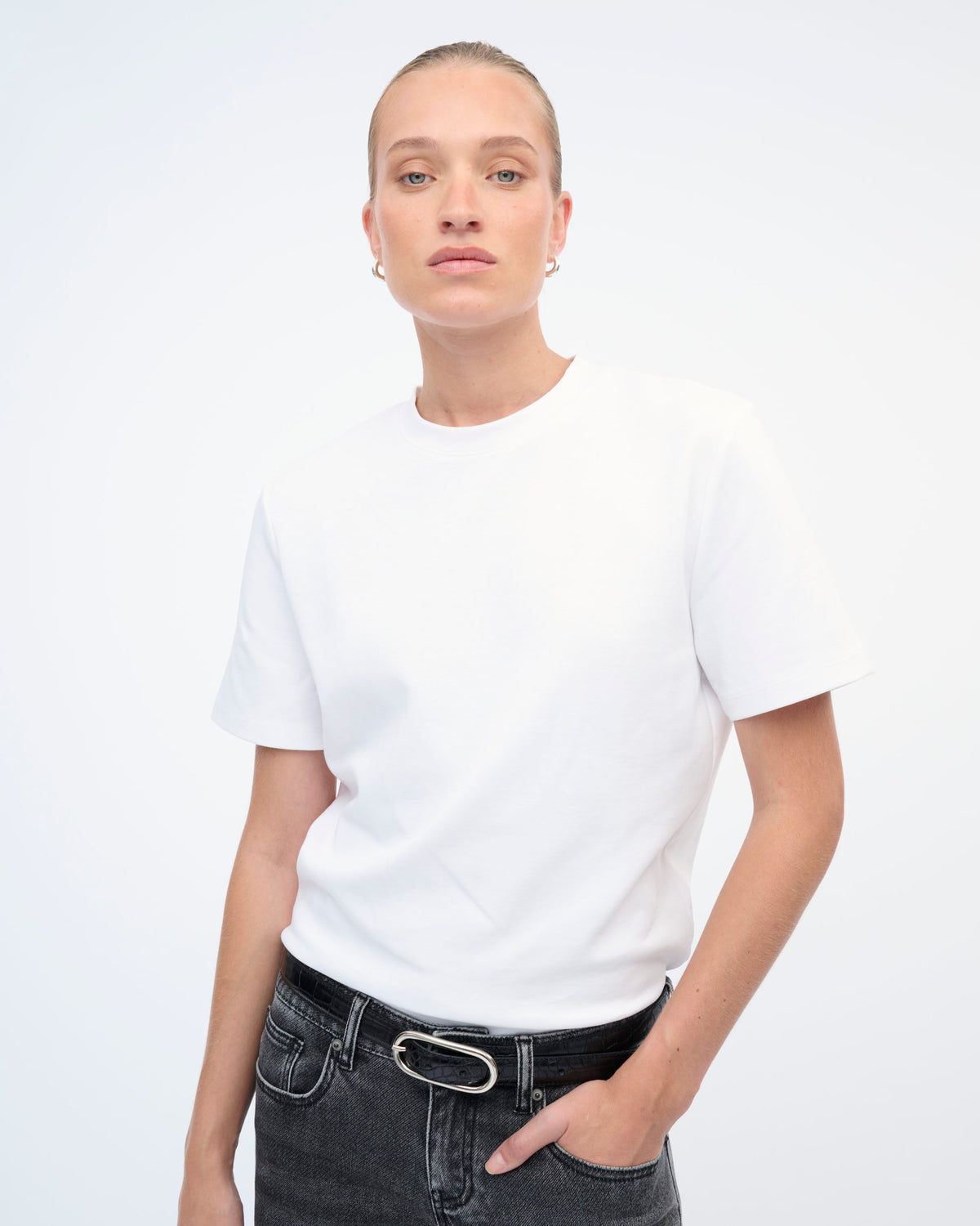 LEONA T SHIRT