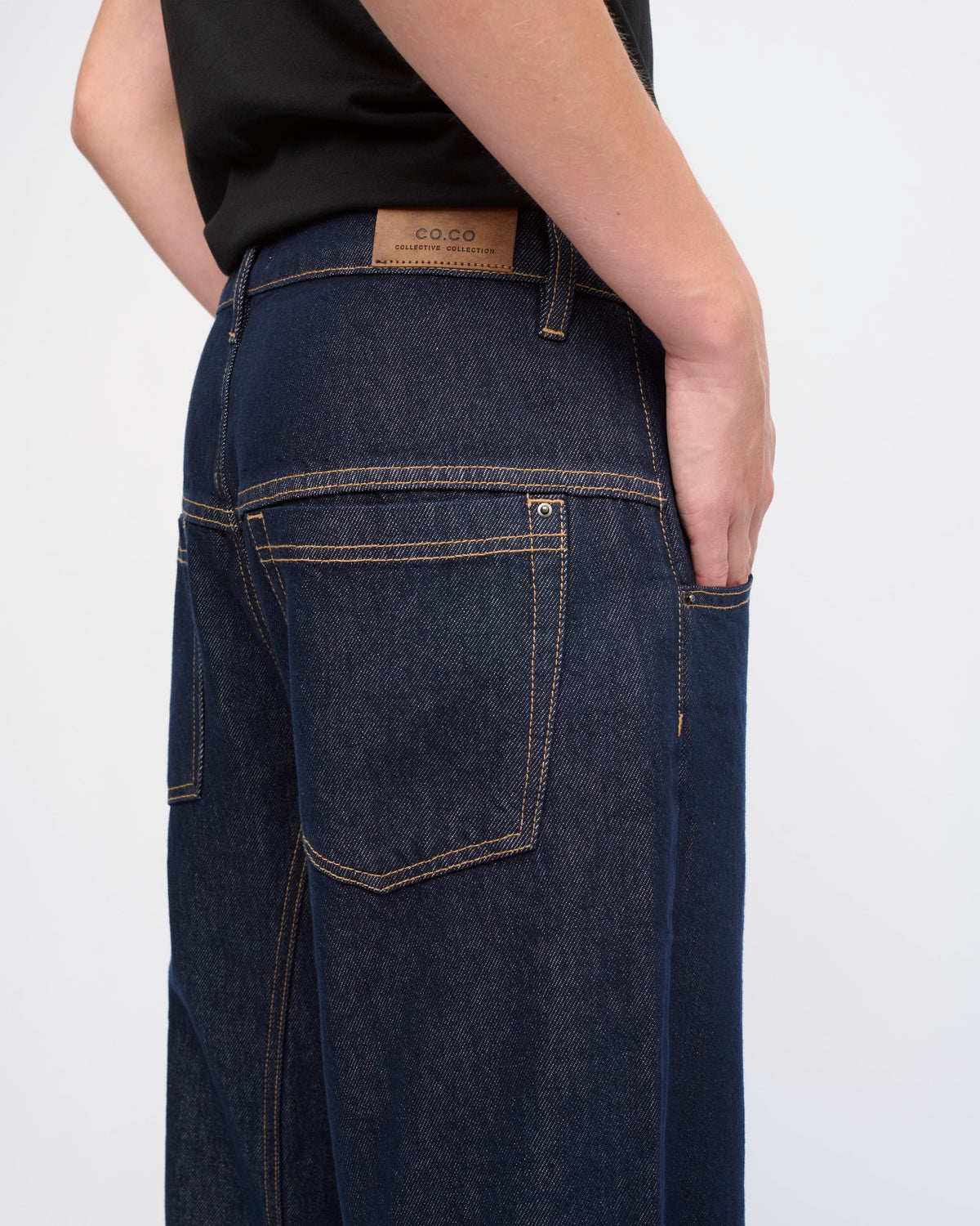 LUCA JEANS