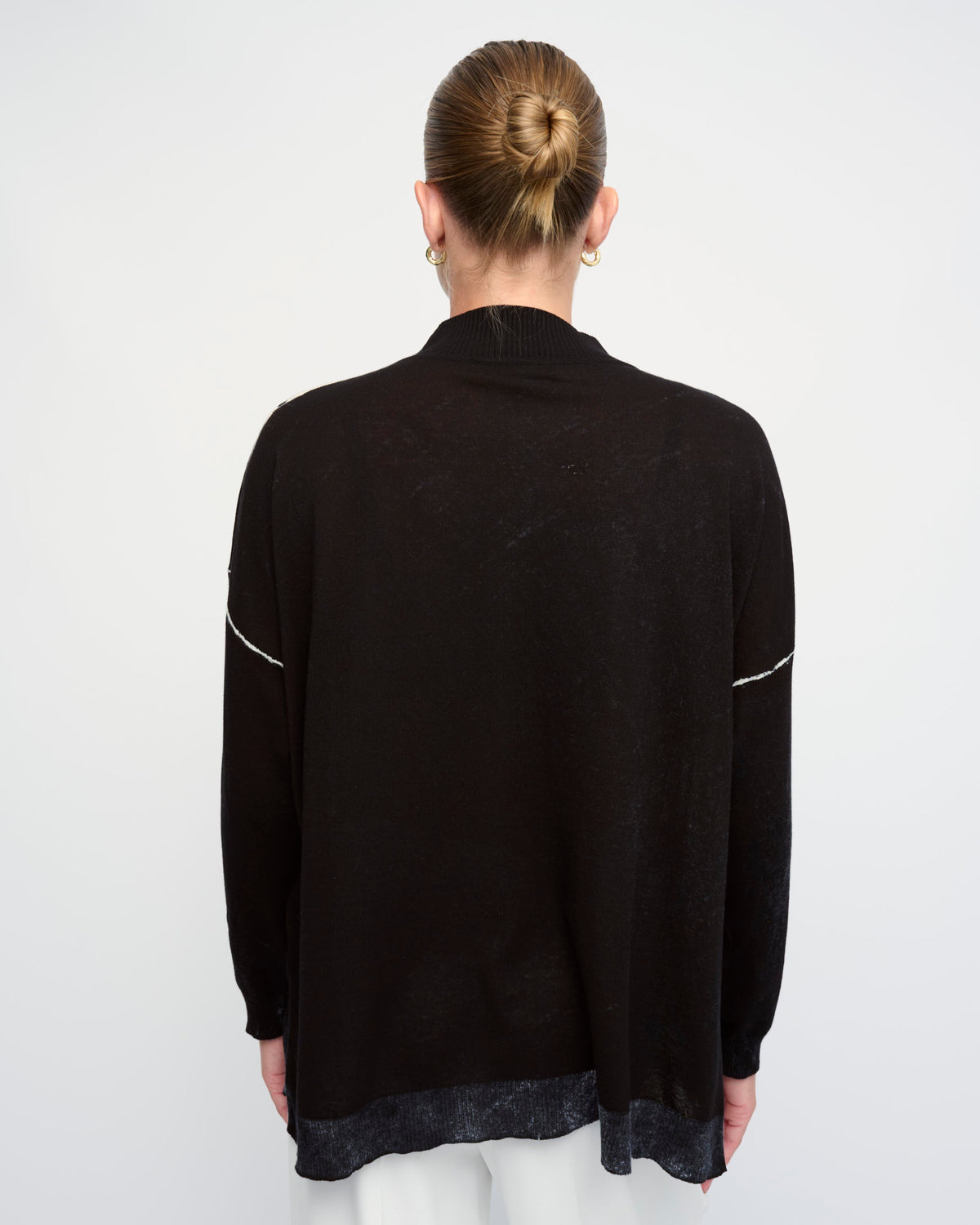 LUNA SWEATER