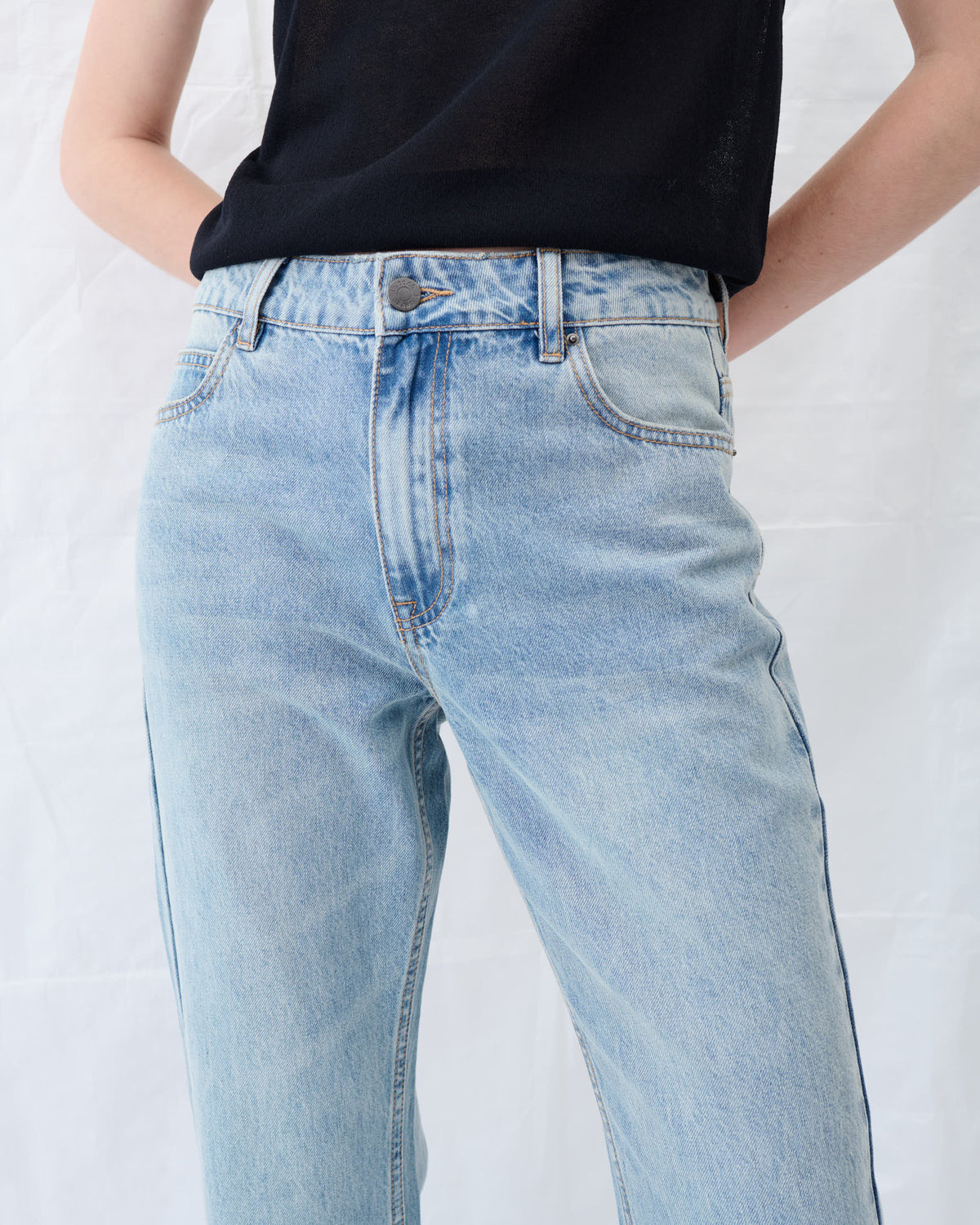 MARC JEANS