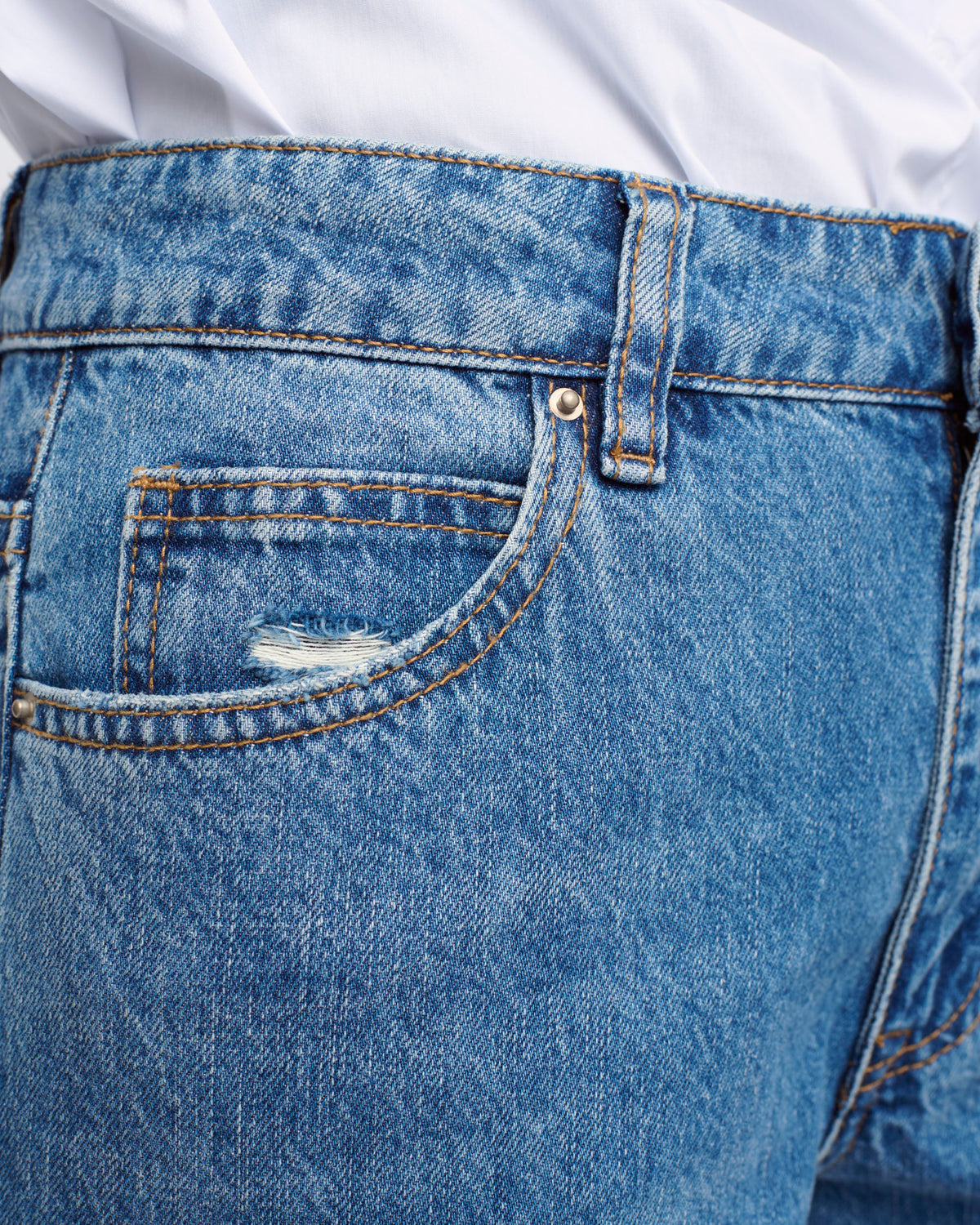MARC 26 JEANS
