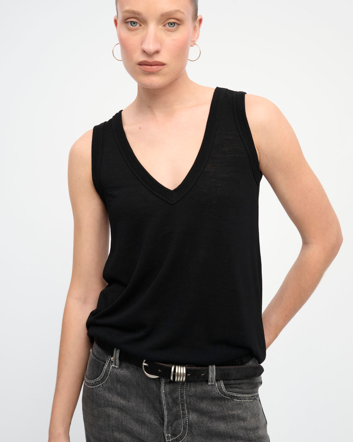 NAOMI TOP