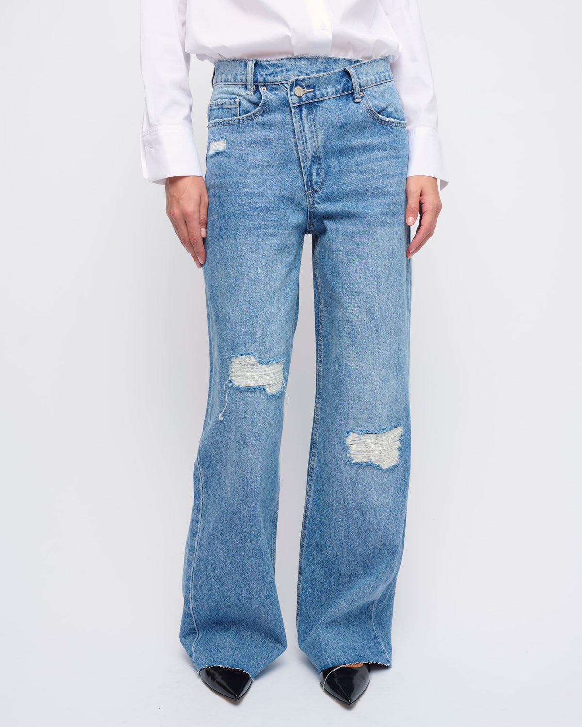 RIVER JEANS
