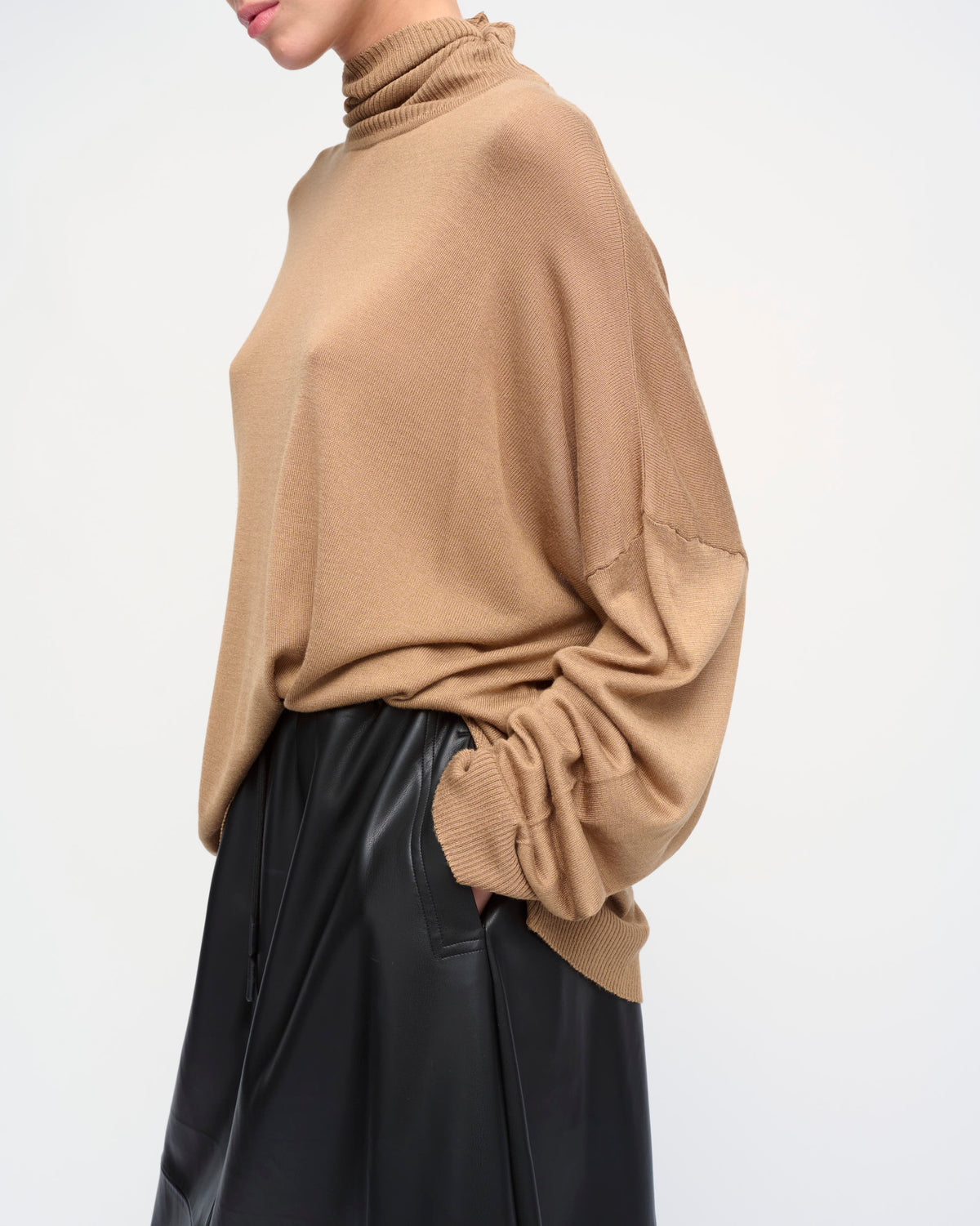 SABIN 26 SWEATER