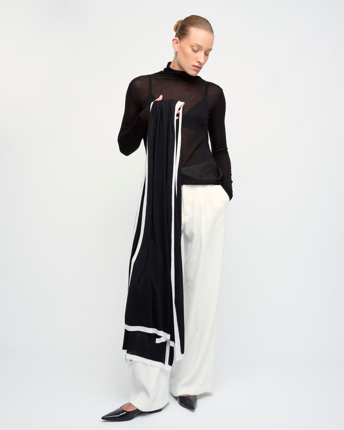 SARI SCARF