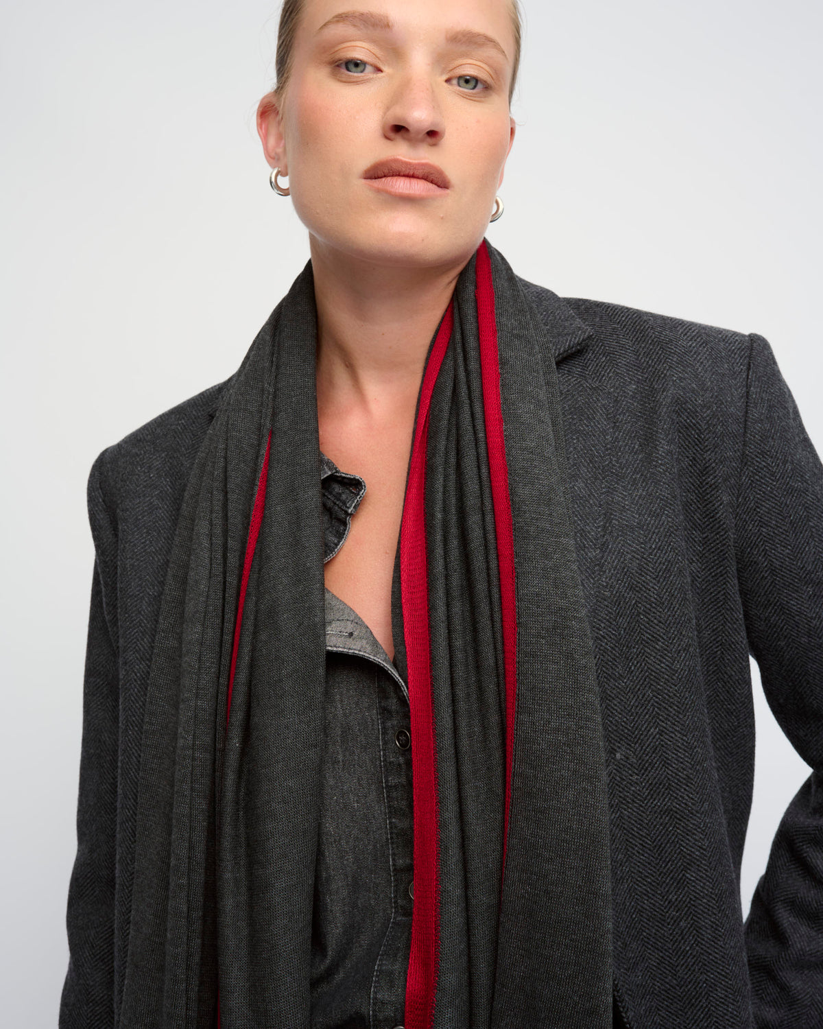 SARI SCARF