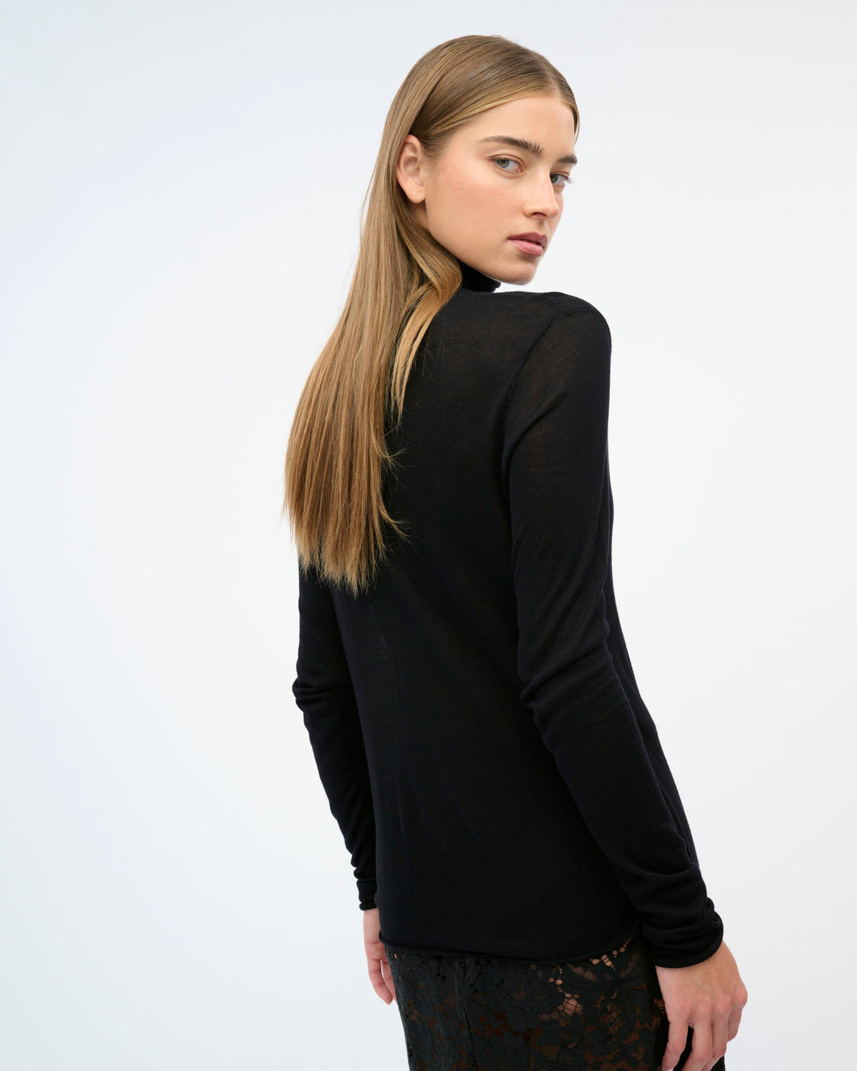 STEVIE W27 SWEATER