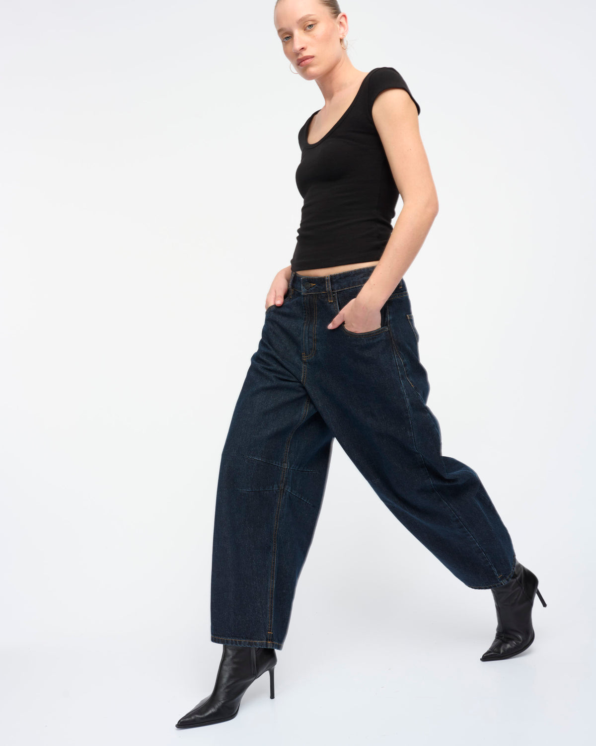 THOMAS JEANS