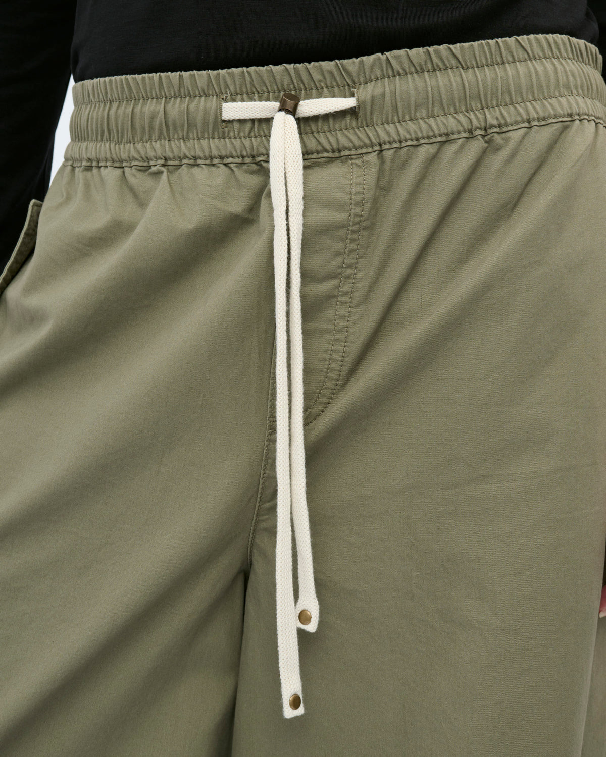 TRACK PANTS