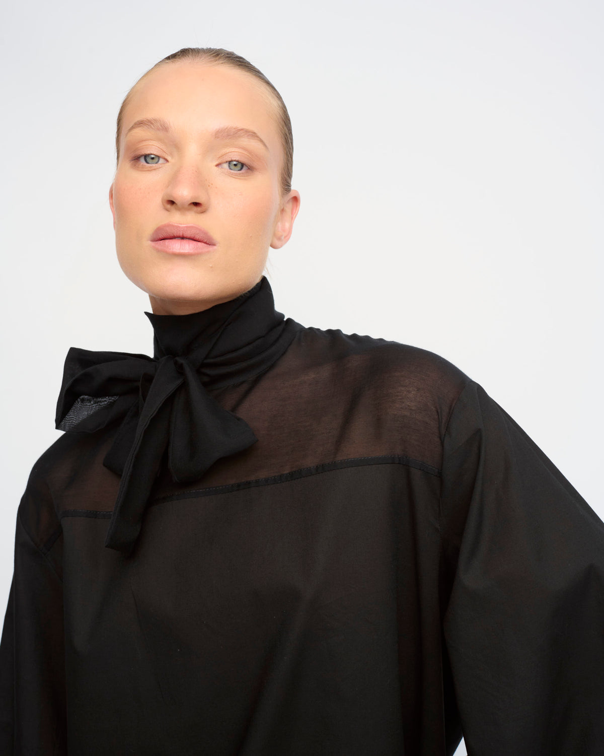 VIOLA BLOUSE