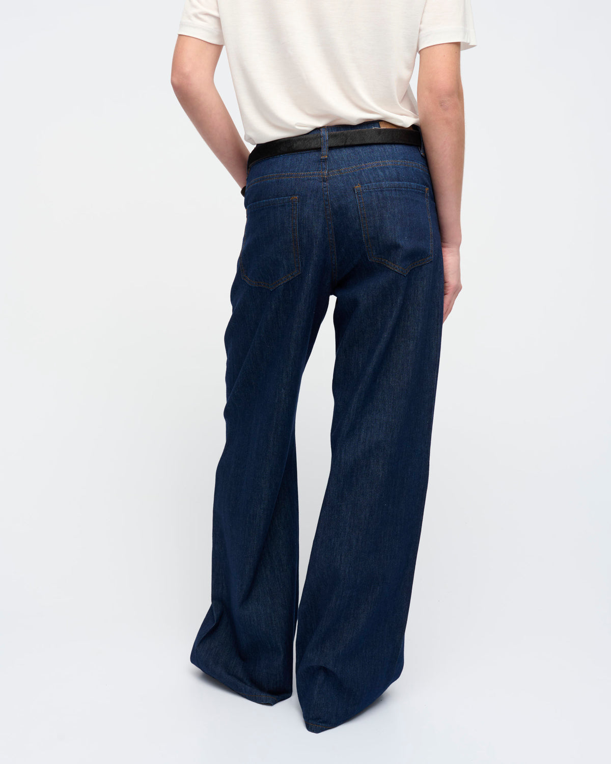 WONDER JEANS