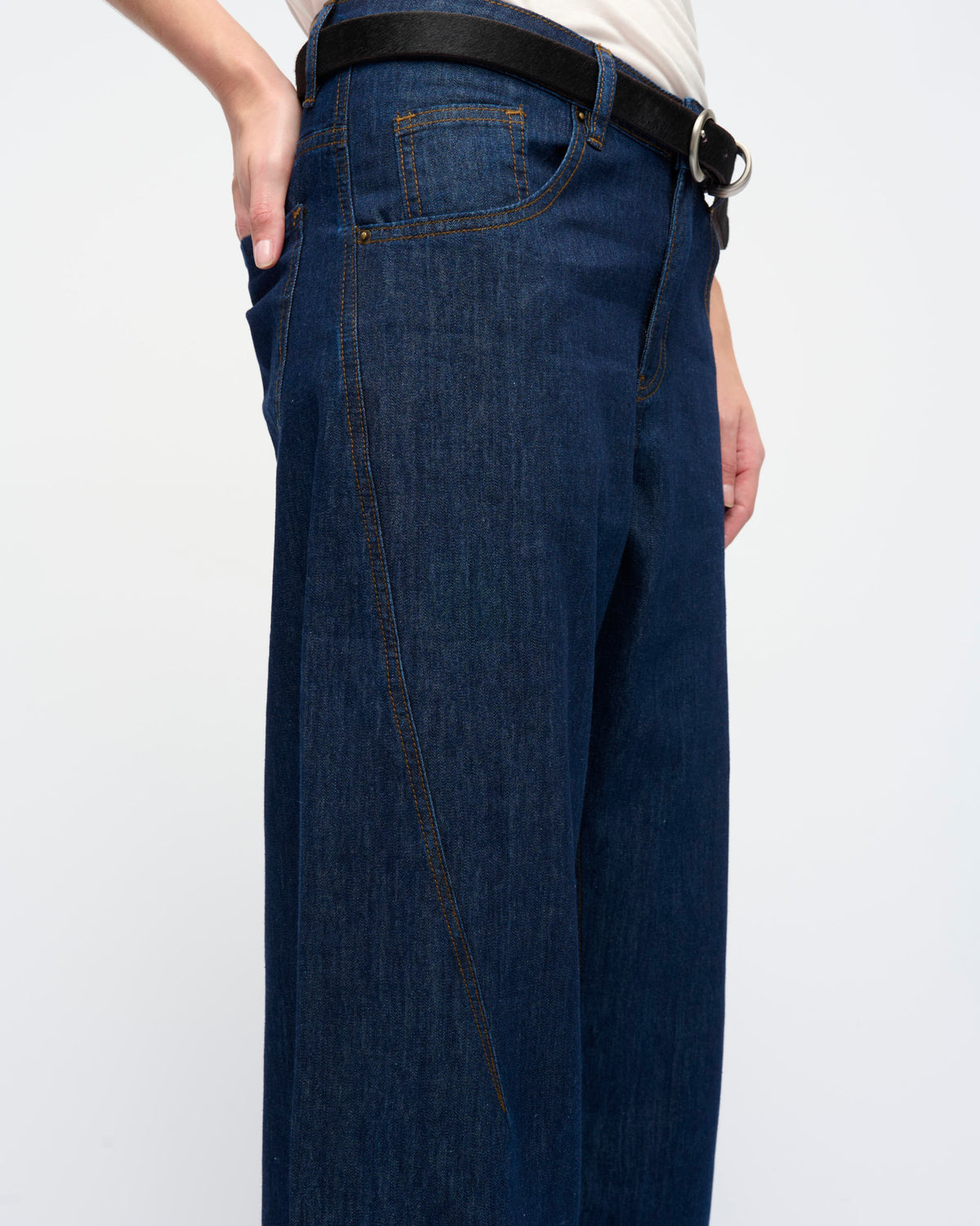 WONDER JEANS