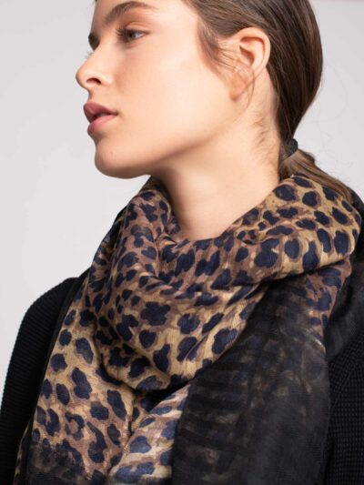 Scarf | TAI | Black