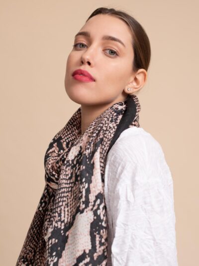 Scarf | Snake print | Pink