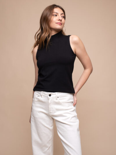 Top | MADONA | Black