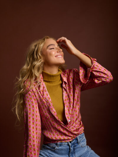 Top | LORELAI | Pink